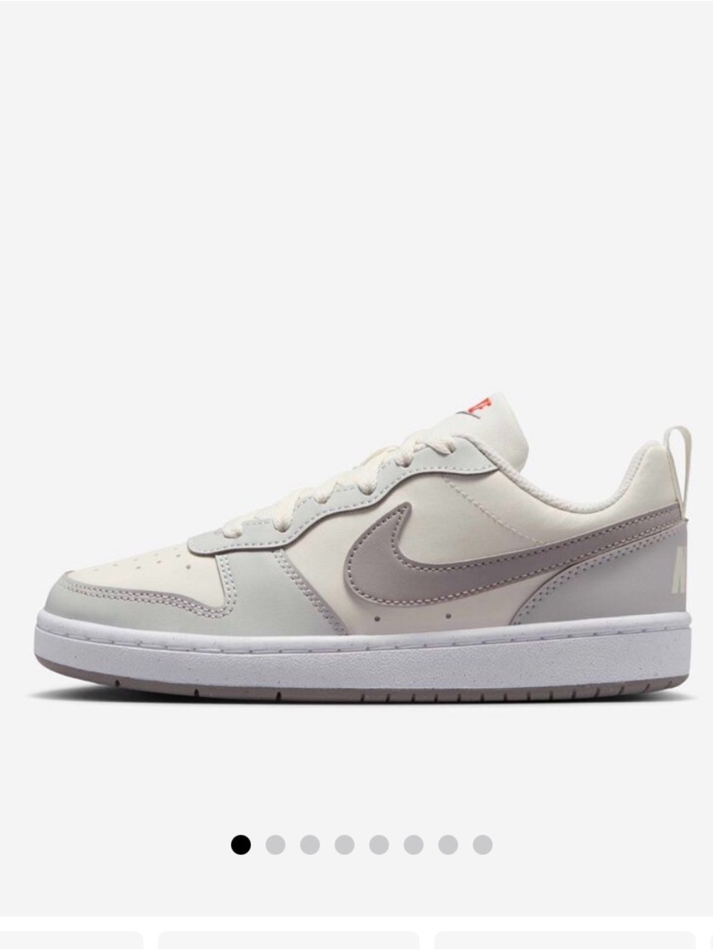 Nike Men’s Low-Top Sneakers in Cream and Taupe